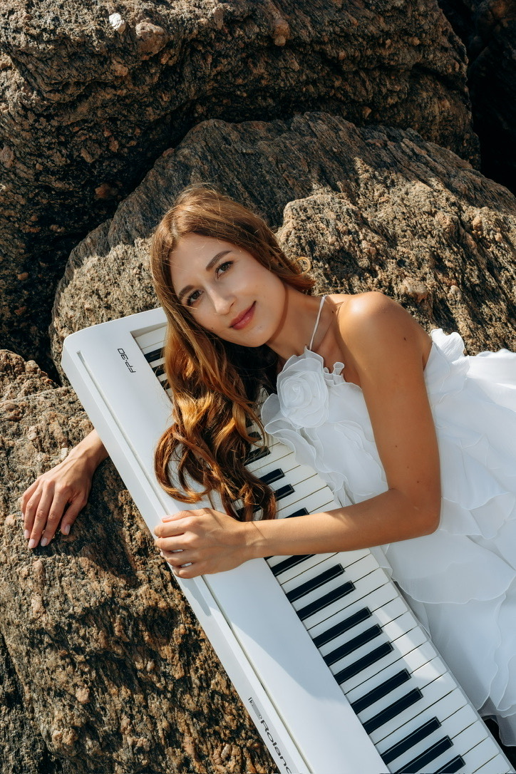 Yuliia performing at an event